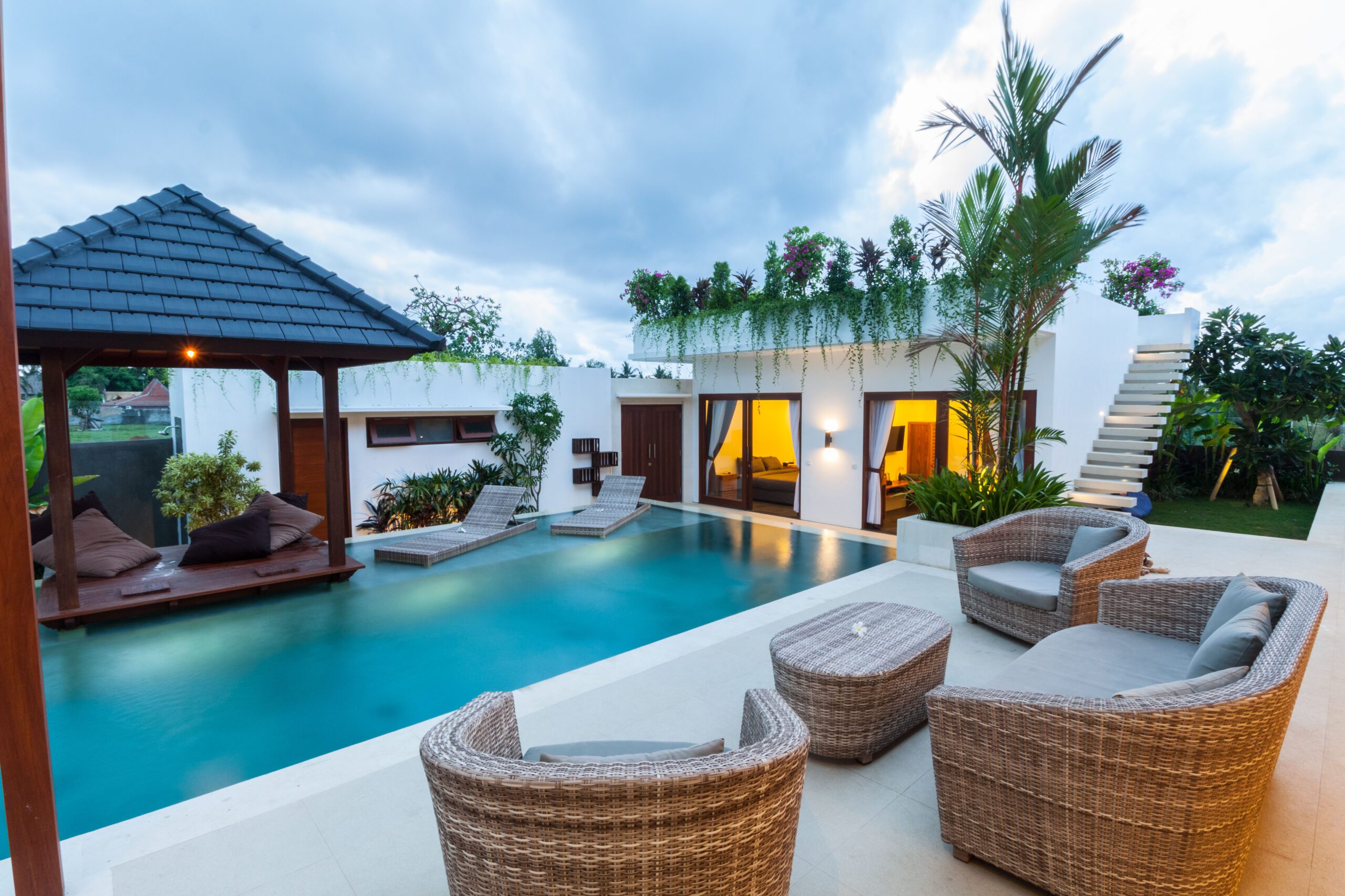 commercial pool and patio furniture
